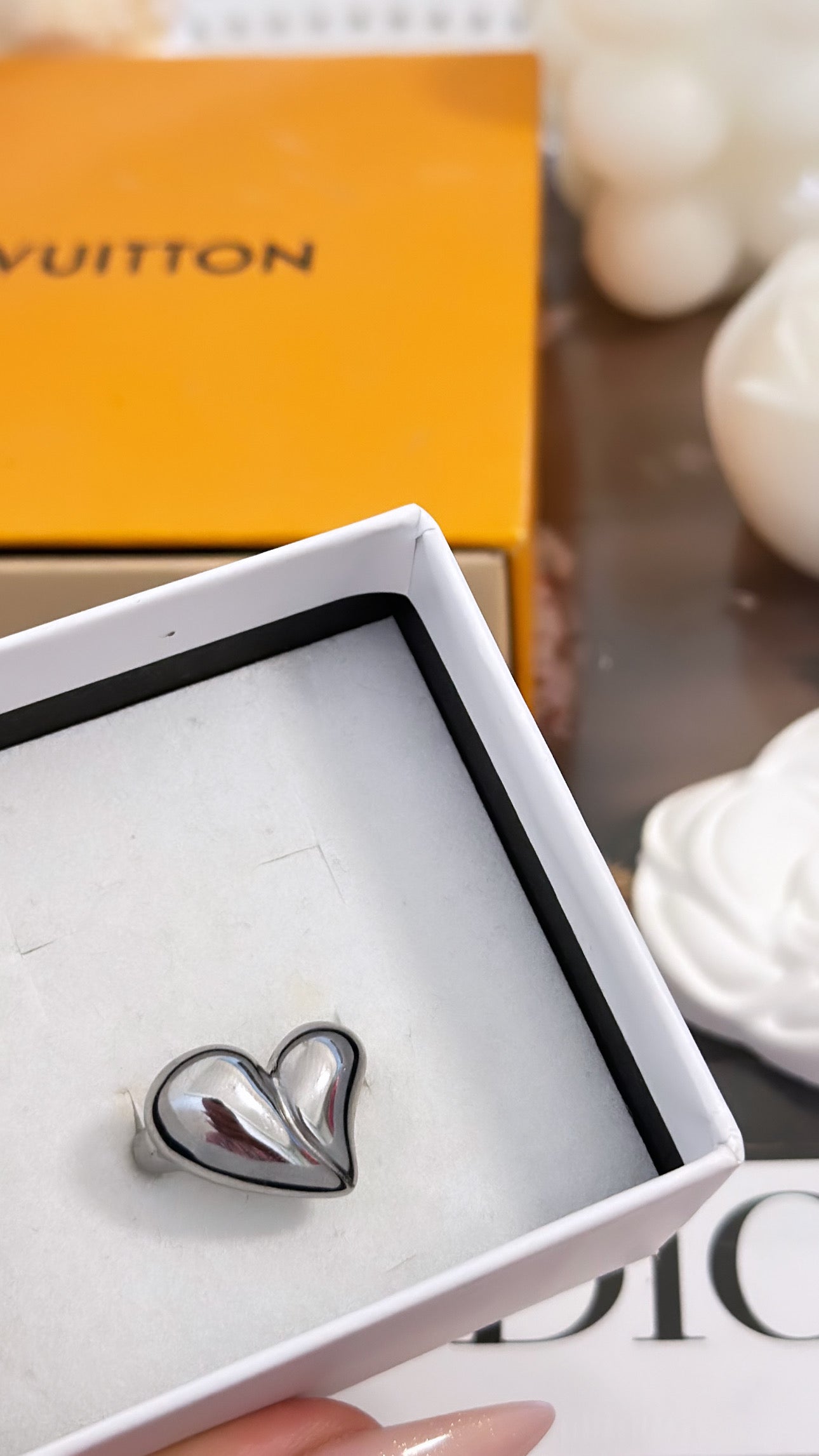 Silver heart ring