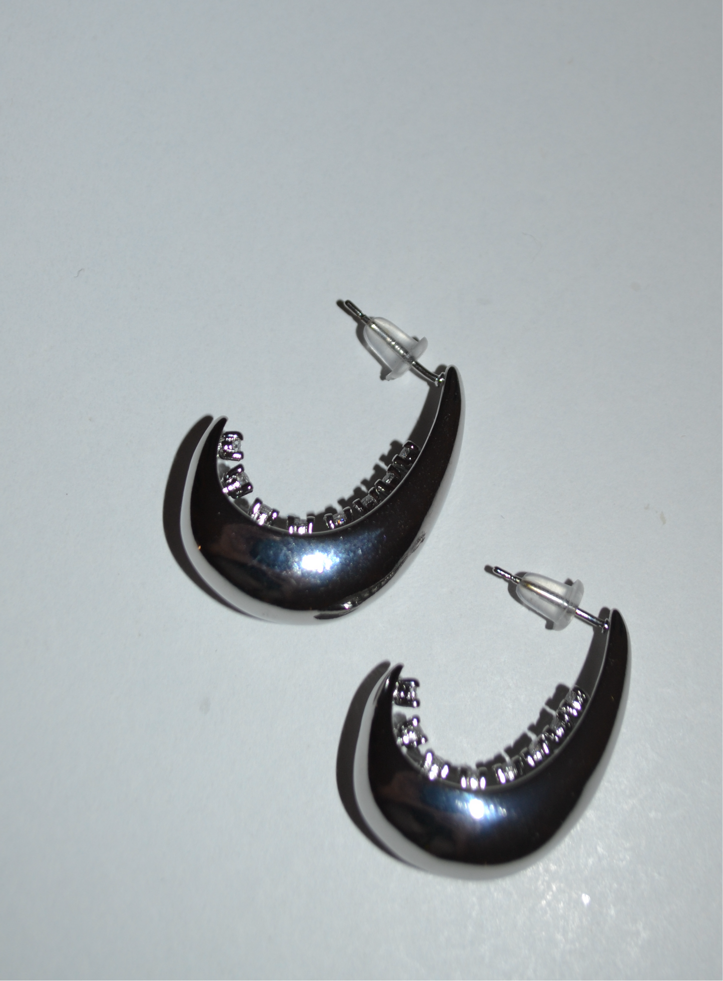 Half moon earrings with strass